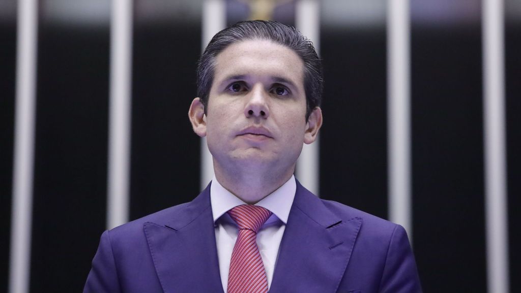 Hugo Motta solicita encontro sobre Orçamento de 2025