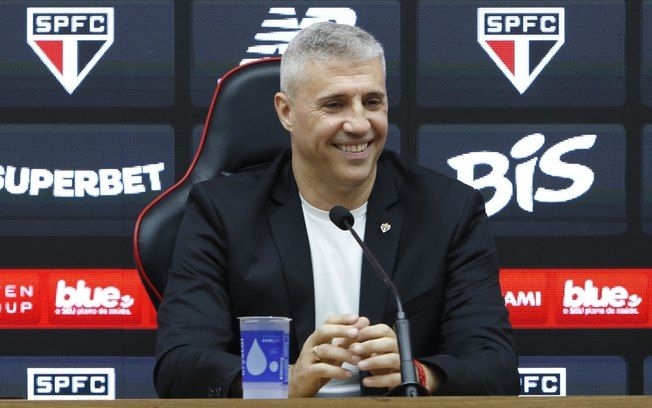 Crespo comenta sobre a análise dos rivais na Libertadores com humor. Reprodução: IG Esporte