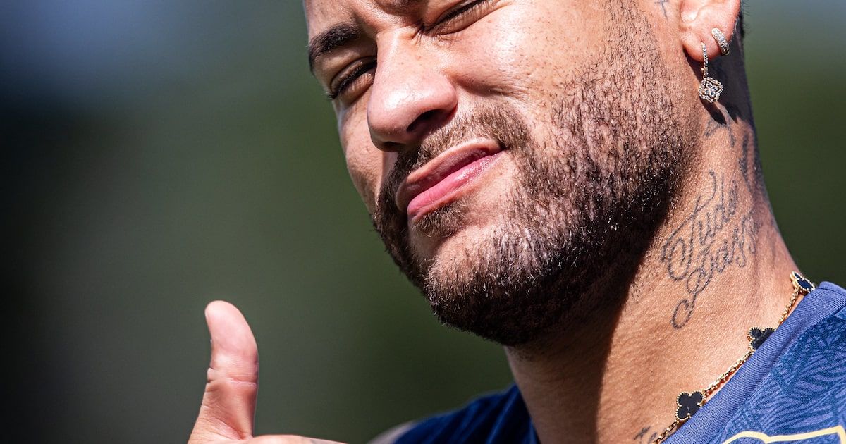 Neymar Retorna aos Treinos no Santos Sem Dor