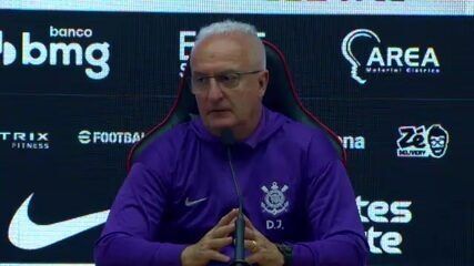 Dorival Júnior fala sobre a vitória do São Paulo e a fase do Corinthians na coletiva. Reprodução: Globo