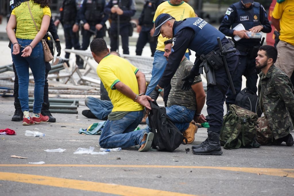 Discussões sobre Justiça e responsabilidade marcam a medida, que pode ser vista como impunidade. Legenda da imagem. Reprodução: CNN Brasil