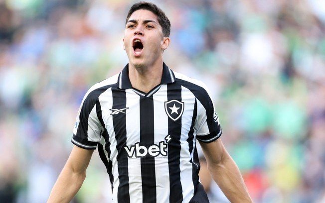 Jair celebra seu gol na partida entre Botafogo e Seattle Sounders. Reprodução: Globo