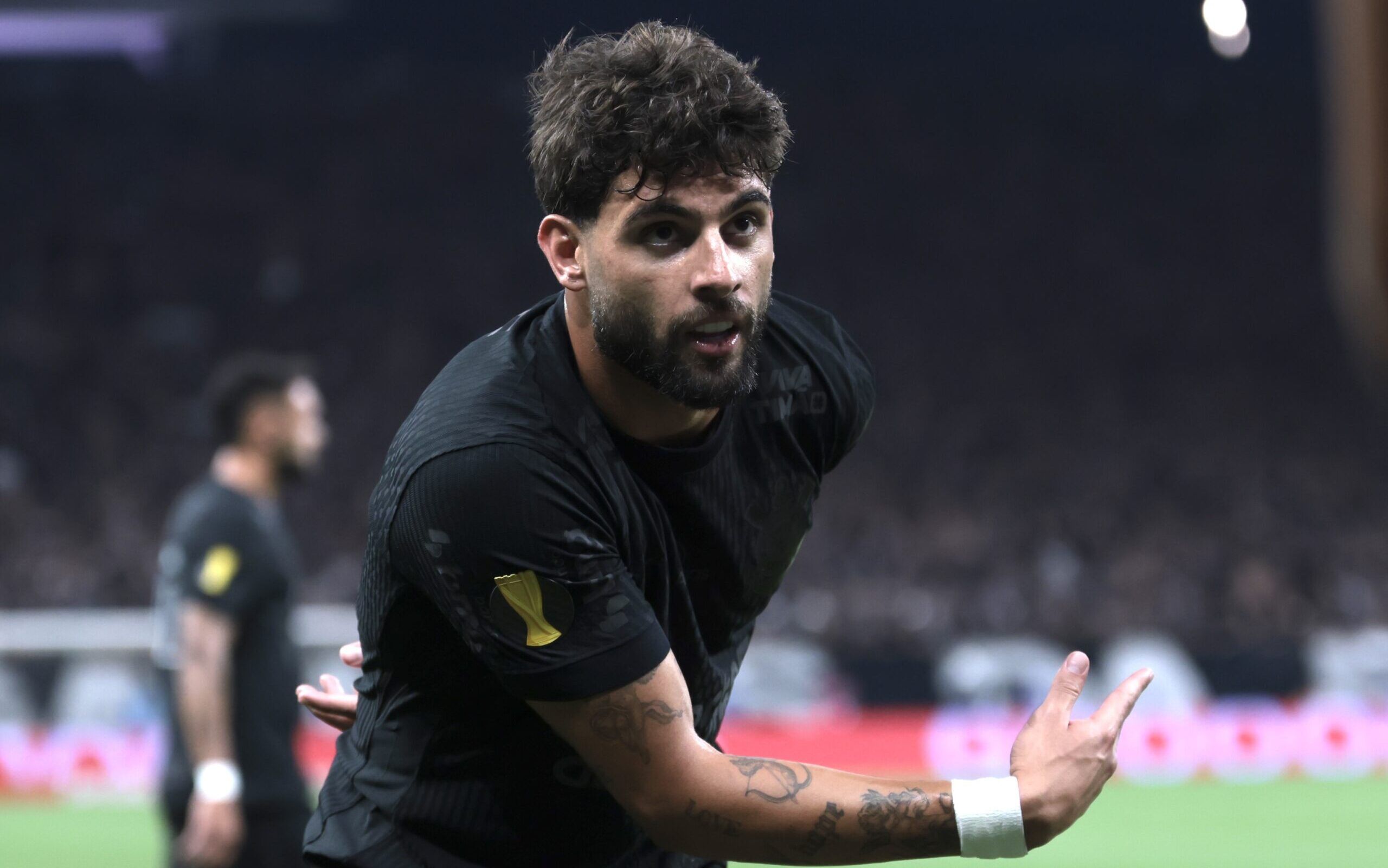 Bahia e Corinthians: Confronto Decisivo com Estrelas em Campo