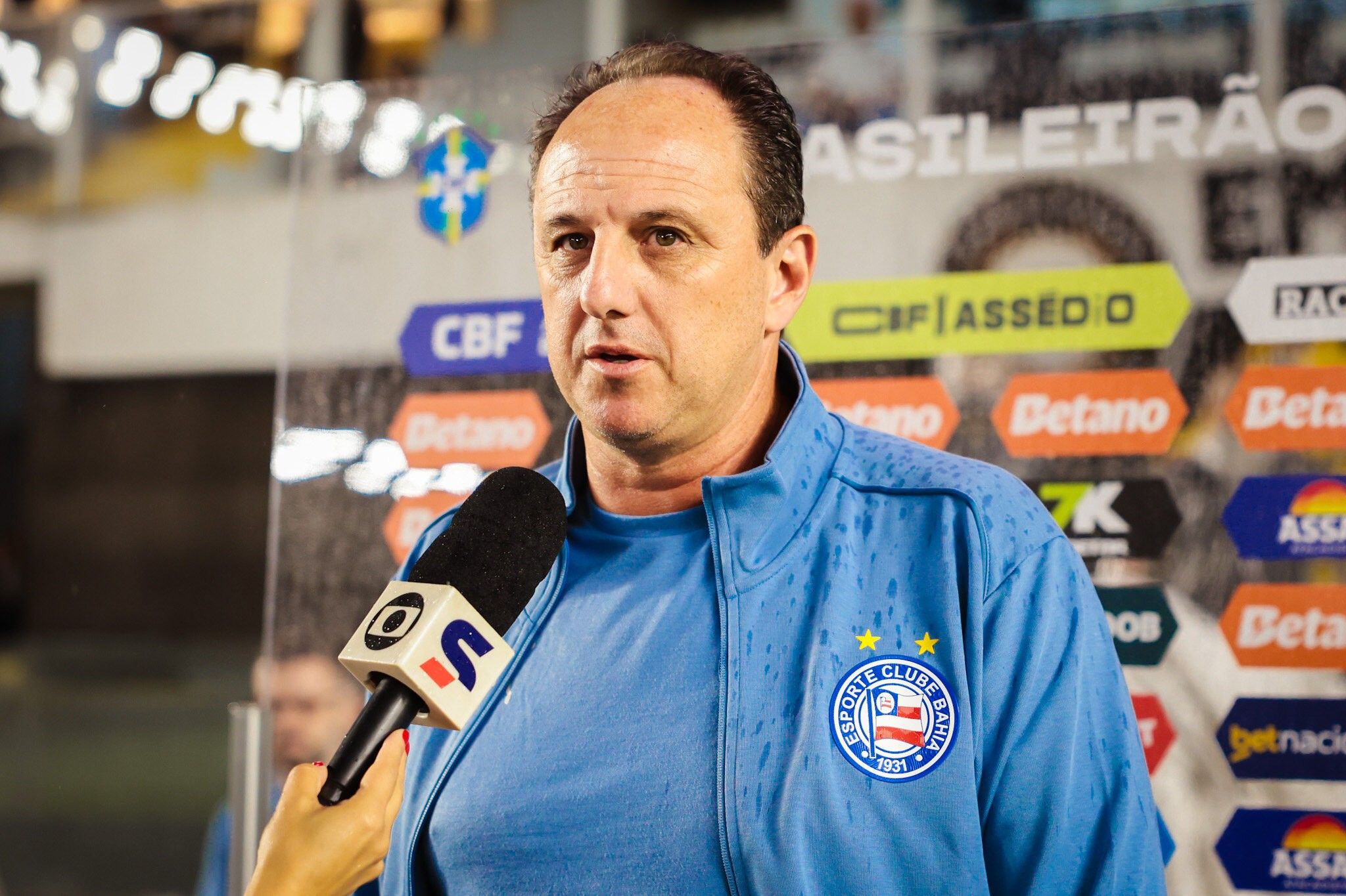 Gol de empate do Tricolor no último minuto em Vila Belmiro. Reprodução: Globo