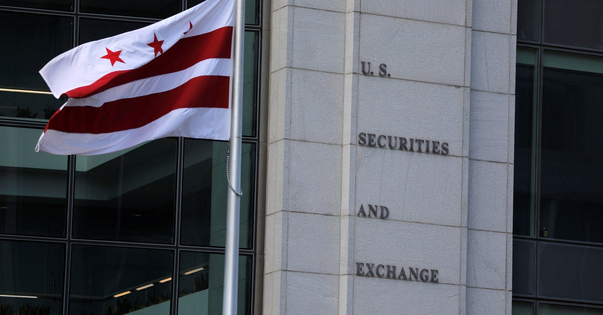 SEC Inicia Integração de Funcionários do DOGE, Surpreendendo o Mercado