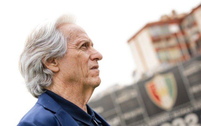 Jorge Jesus revisita clube onde construiu Memórias ao longo da carreira. Reprodução: Esporte IG