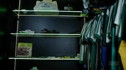 Jogadores campeões de 1985 do Coritiba recebem medalhas após 40 anos de espera na sede da CBF.; Reprodução: Globo