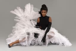 Erika Januza revela bastidores das rainhas do Carnaval