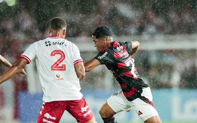 Flamengo perde e se complica no Carioca. Reprodução: Esporte