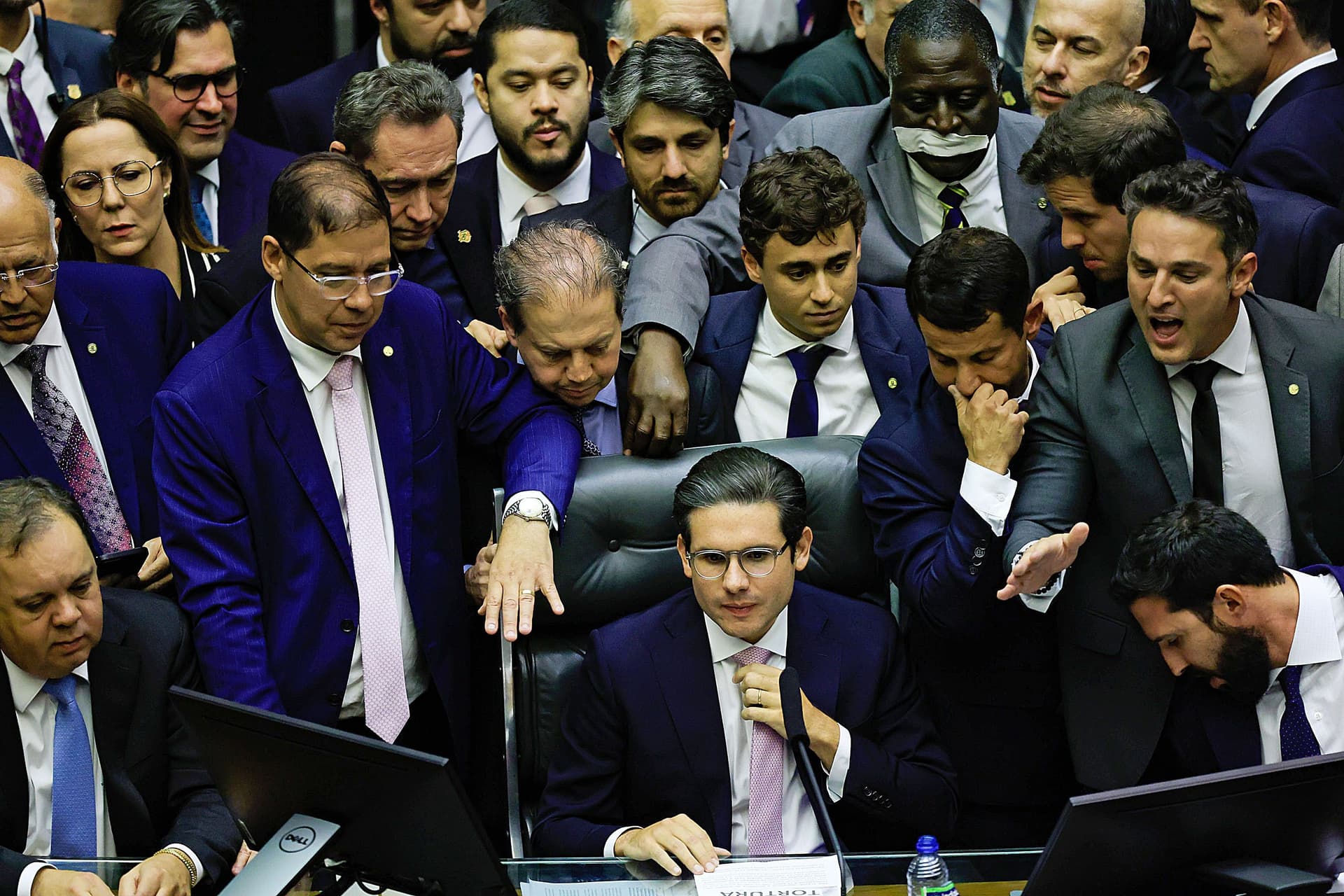 Hugo Motta reassume o comando da Câmara após week conturbada com ocupação da Mesa Diretora. Reprodução: Globo