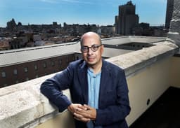 Jorge Volpi, escritor e diretor do Centro Cultural Conde Duque, em Madrid. Legenda da imagem. Reprodução: Retorno do item 11