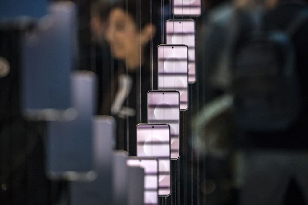 Preço médio dos smartphones no Brasil sobe de R$ 1.361 para R$ 2.557 entre 2024 e 2025. Reprodução: Globo