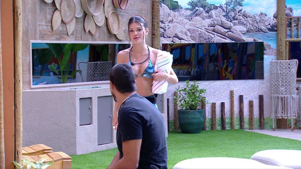 Elogio de Maike a Vitória Strada Choca No BBB 25