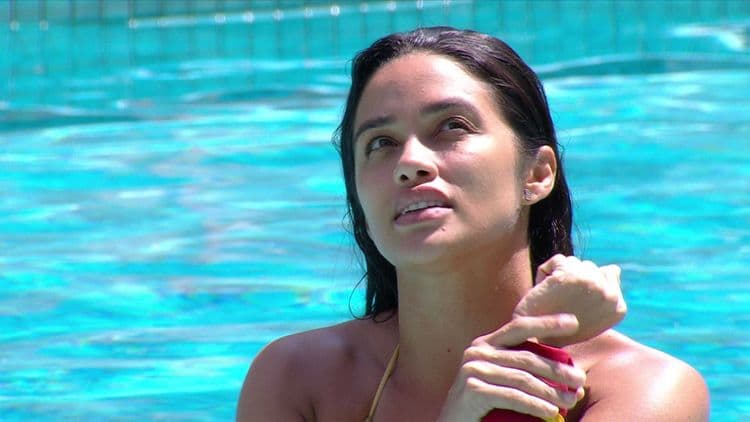 Alianças de Vitória Strada no BBB 25 sob análise