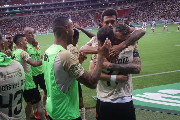 Fluminense conquista vitória emocionante sobre o Vasco