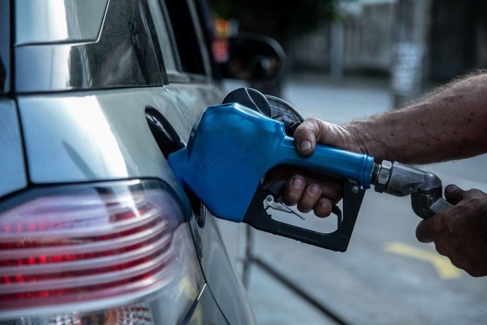 Crescimento na produção de etanol de cana e milho no Brasil beneficia motoristas de carros flex. Reprodução: Globo