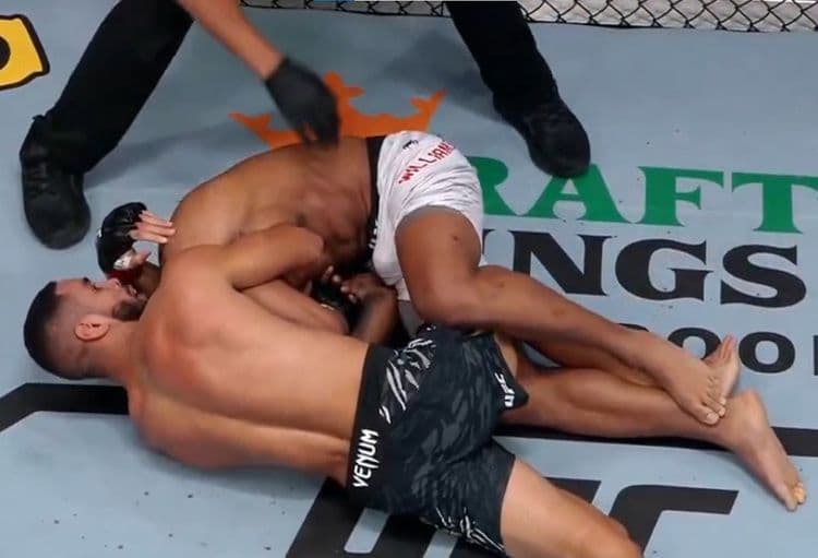 Gabriel Bonfim conquista vitória com finalização no UFC