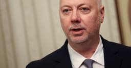 Governo búlgaro, sob liderança de Rosen Zhelyazkov, sobrevive a voto de desconfiança. Reprodução: Reuters