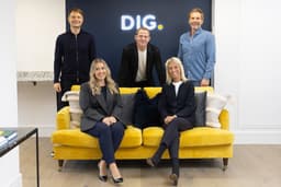 Membros da equipe da Dig Ventures discutem tendências de investimentos na Europa. Reprodução: TechCrunch