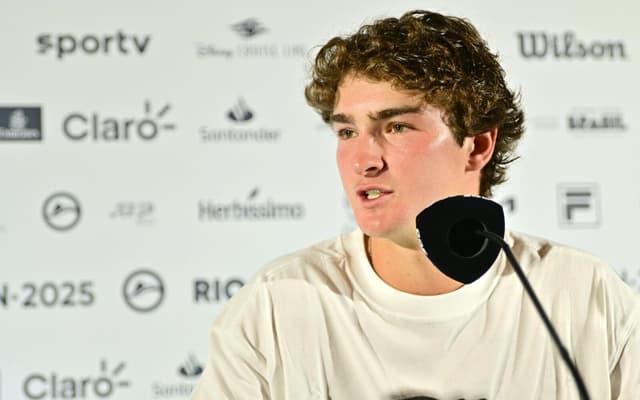 João Fonseca Brilha no Tênis e Conquista Miami