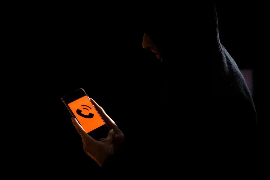 Professor de dança é preso após enviar 'nudes' para adolescente