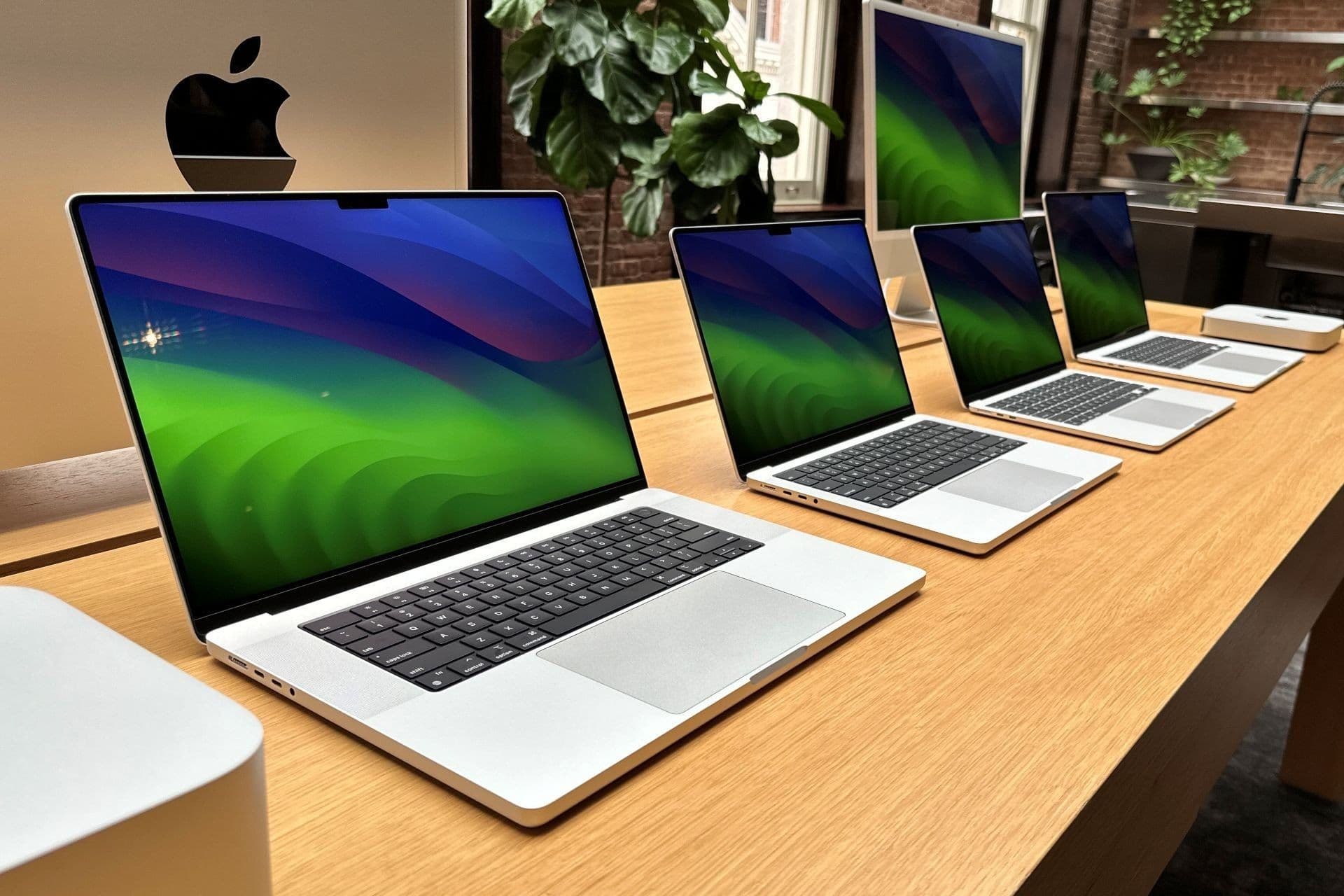 Apple pode lançar um MacBook acessível com nova escolha de chip. Reprodução: Gizmodo