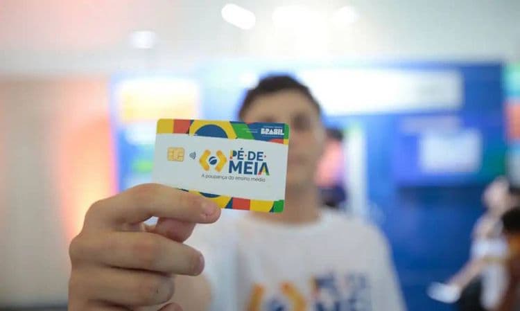 TCU libera pagamentos do programa Pé-de-Meia