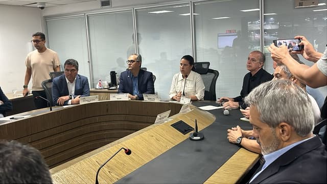 Pernambuco proíbe torcidas em jogos após violência generalizada