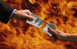 Pandemonium em Wall Street após notícias falsas sobre o presidente circularem nas redes sociais. Reprodução: TechCrunch