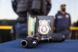 Agente da Guarda Civil é preso por disparar contra uma idosa em Campo Grande. Legenda da imagem. Reprodução: Globo