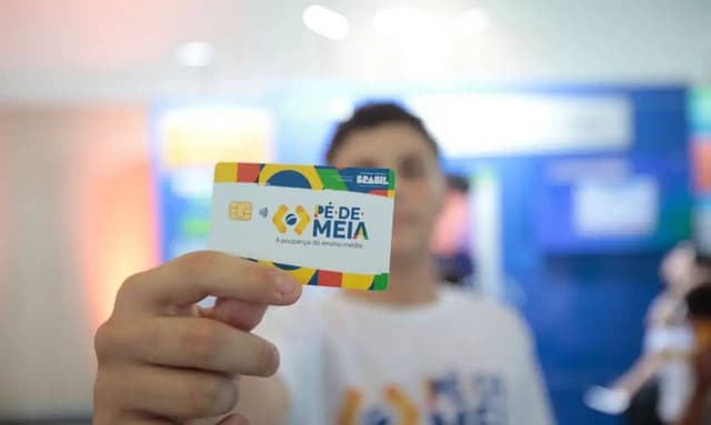 TCU libera pagamentos do programa Pé-de-Meia