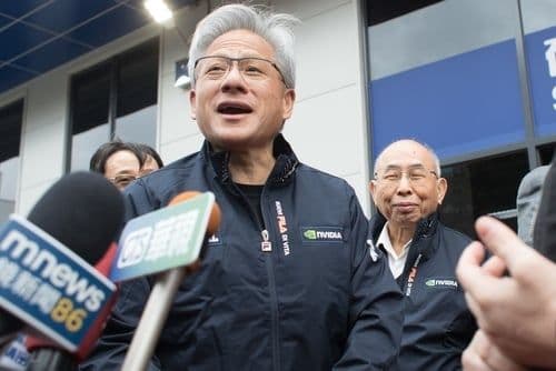 Huang e C. W. Tsai, da Nvidia, criticam leis que restringiriam a tecnologia estrangeira. Reprodução: Retorno do item 11