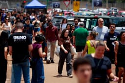 Participantes chegam a Brasília para o ENEM, reforçando a democracia como ponte entre gerações.. Reprodução: Oglobo