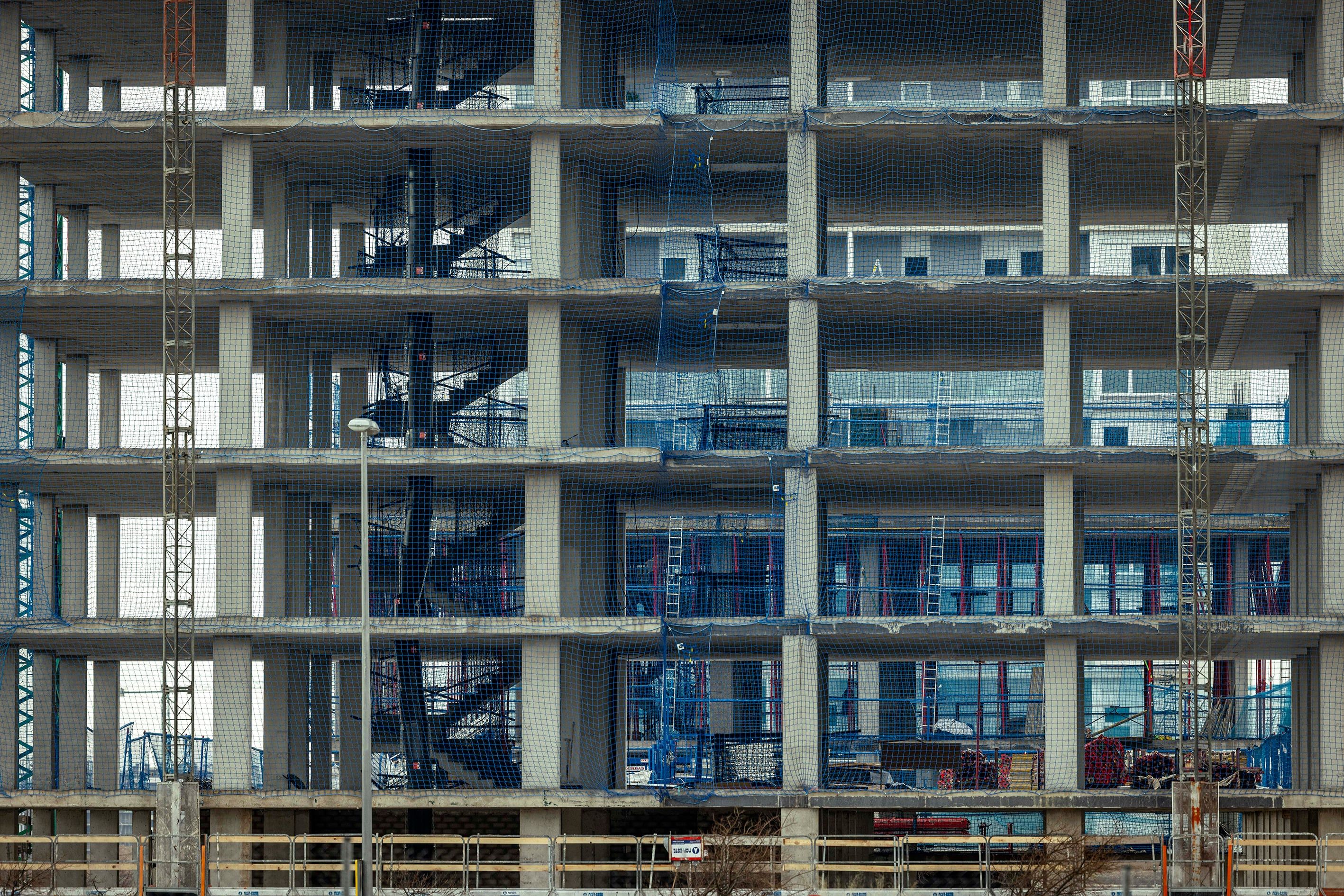 Mercado imobiliário em debate: o teto de tijolos pode decidir o crescimento da Espanha.. Reprodução: Cincodias