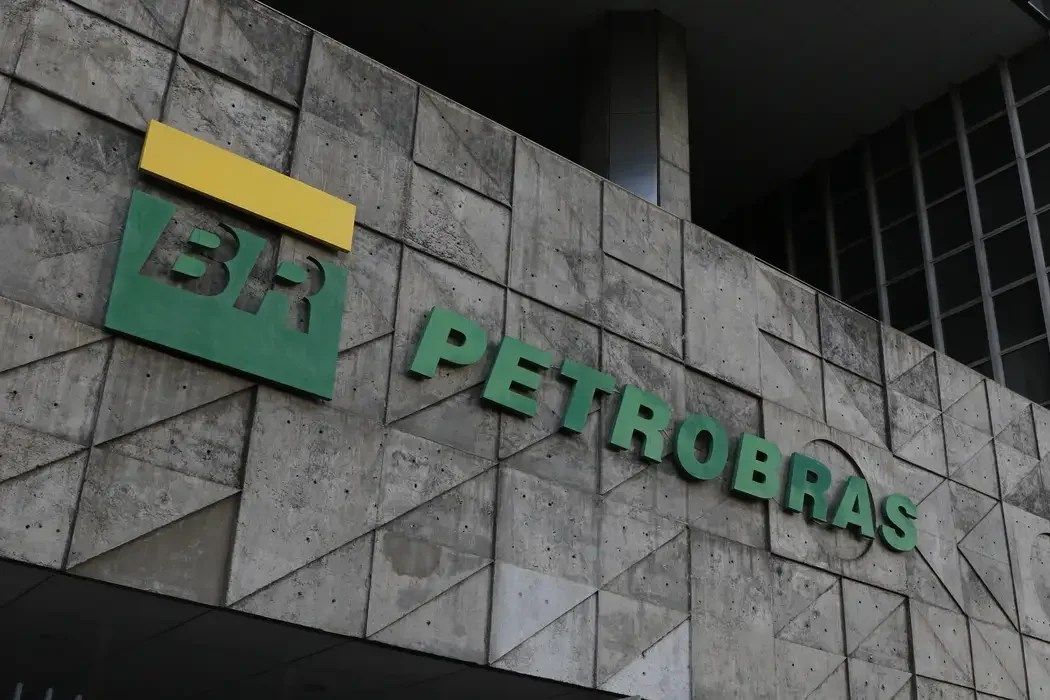 MPF investiga colaboração da Petrobras em crimes do regime militar. Fonte: VEJA