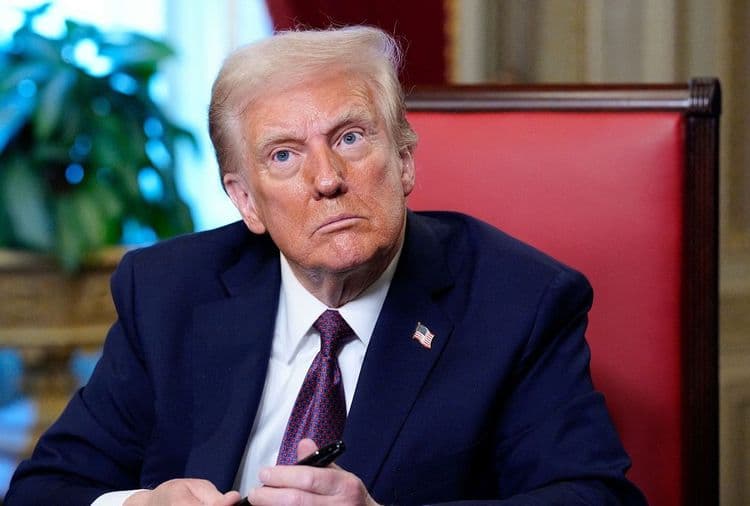 Trump suspende tarifas para México e Canadá mas não para China