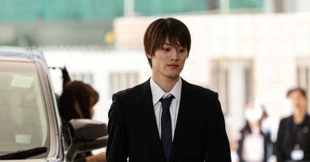 Kenshin Kamimura se declara inocente de acusação de agressão indecente em tribunal de Hong Kong. Reprodução: Reuters