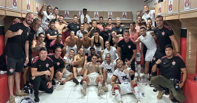 Vitória goleia Atlético-BA e avança na semifinal do Baianão