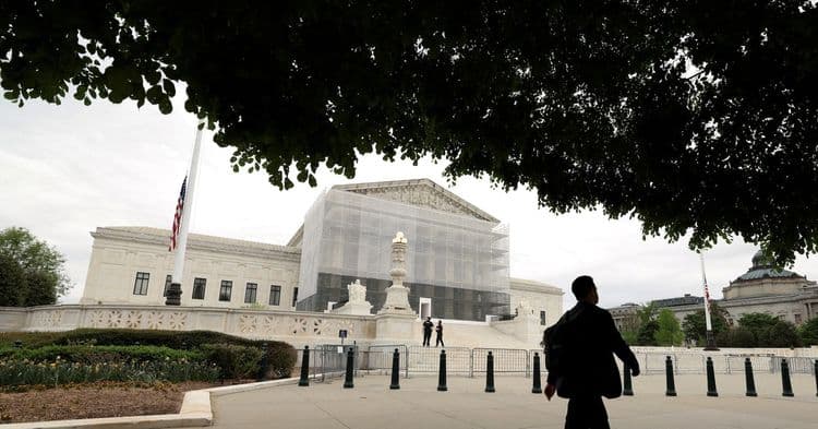 Administração Trump solicita ao Supremo a implementação da proibição de transgêneros nas Forças Armadas.; Reprodução: Reuters
