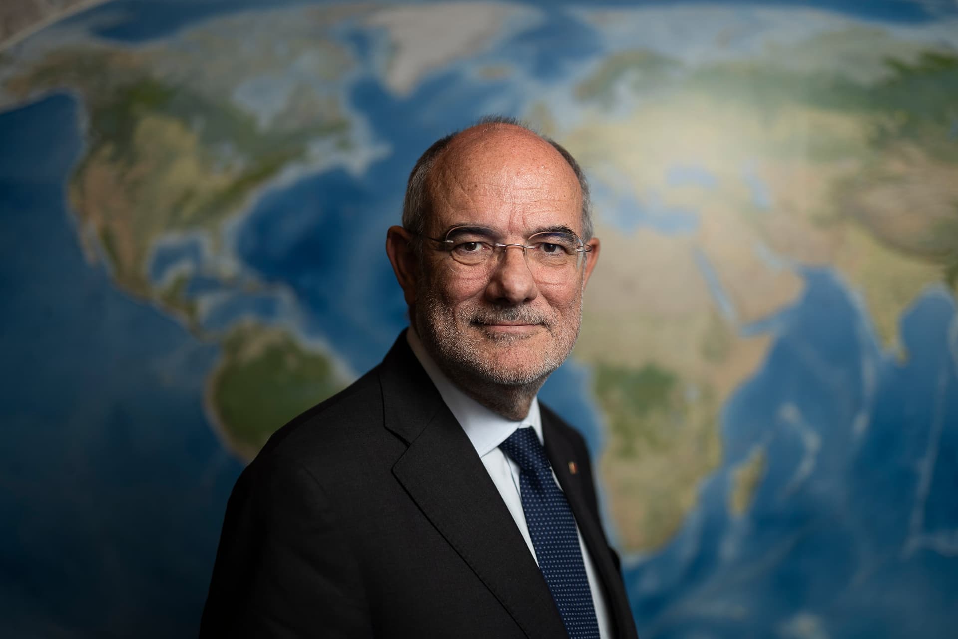 Jaume Duch, conselheiro catalão de União Europeia e Ação Exterior, fotografado em seu despacho. Reprodução: Retorno do item 11