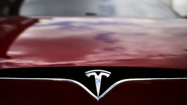 NHTSA confirma relatos de crianças presas em Tesla Model Y 2021. Reprodução: Retorno do item 11