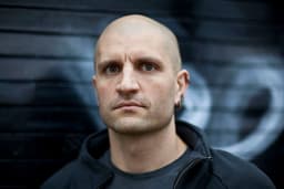 Ficção Científica Sob Crítica: China Miéville e Seus Desafios