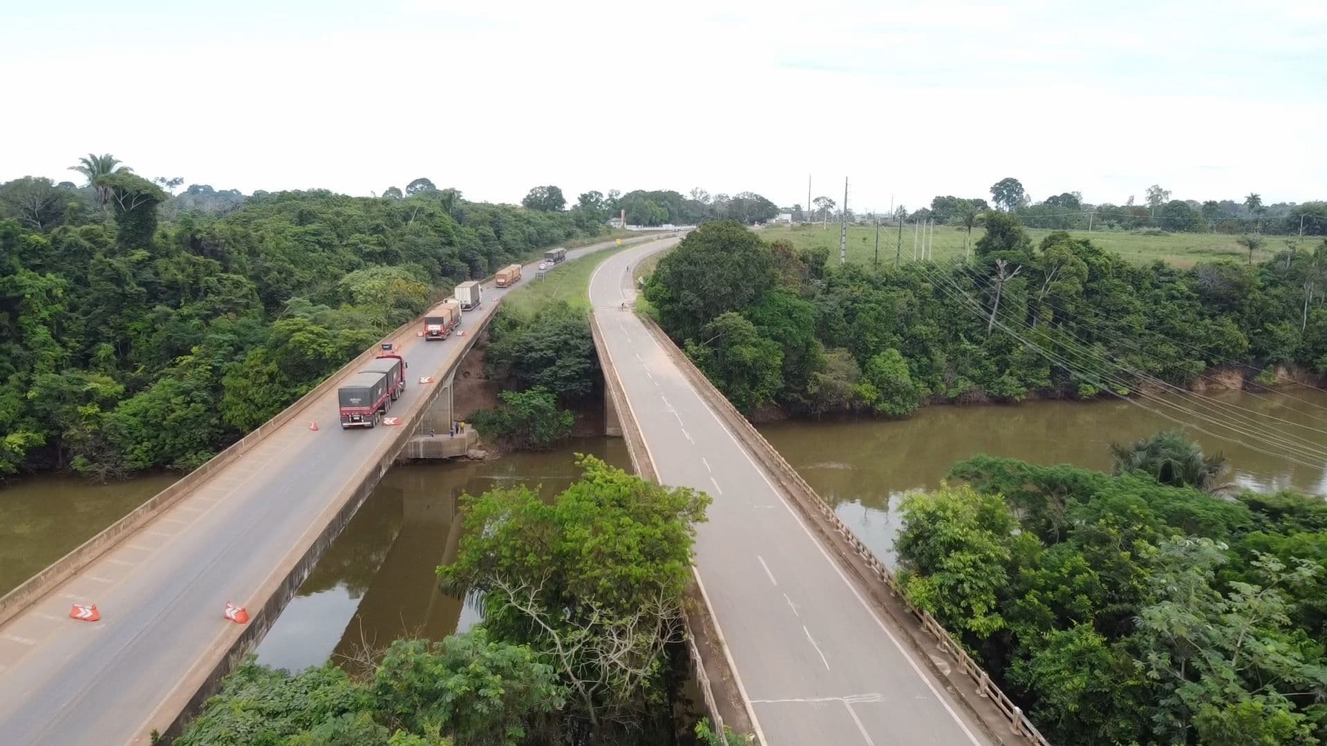 A ponte sobre o rio Candeias é liberada após seis meses de interdição. Reprodução: g1 RO