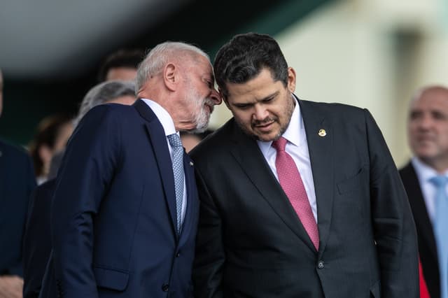 Lula segura indicação de Messias ao STF e busca acalmar Alcolumbre. Reprodução: Oglobo