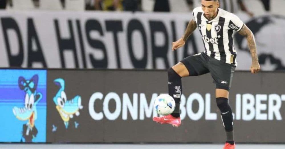 Igor Jesus reflete sobre derrota do Botafogo e dá lições