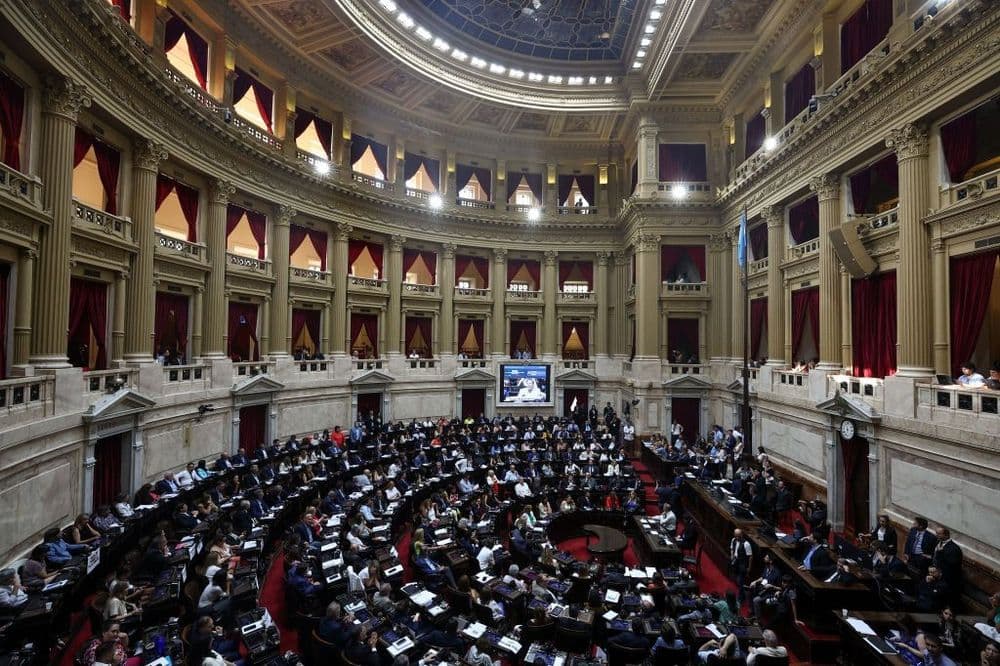 Câmara Argentina vota lei da Ficha Limpa contra corrupção