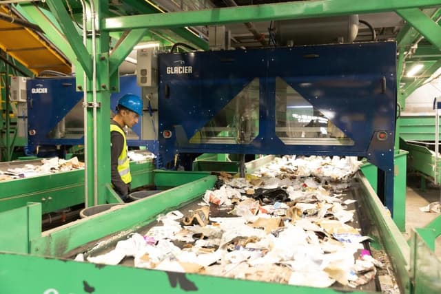 Robô da Glacier amplia frota de reciclagem com investimento de US$ 16 milhões. Reprodução: TechCrunch