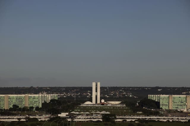 CMO do Congresso destaca necessidade de corte de gastos para 2029. Reprodução: CNN Brasil