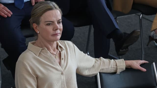 Gleisi Hoffmann intensifica diálogo sobre PEC da Segurança Pública