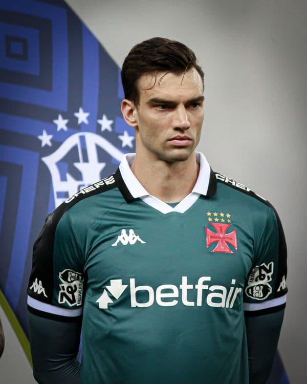 Goleiro brilha no empate sem gols entre Vasco e Flamengo no Maracanã. Reprodução: Globo